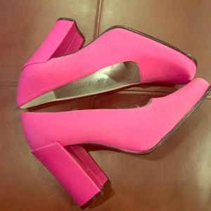 Kenneth Cole! Pink 3 inch heel square heel.